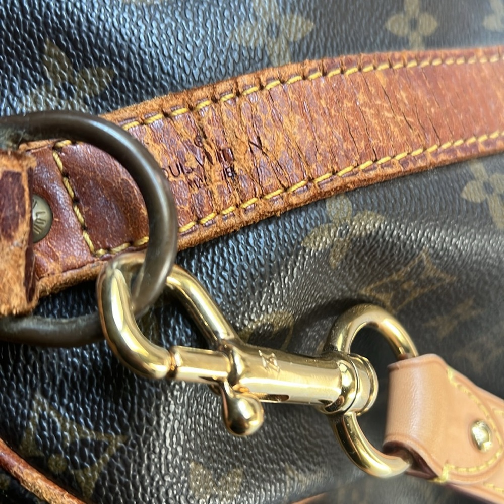 Louis Vuitton Keepall 55 Bandouliere Duffel Bag - Picture 12 of 17